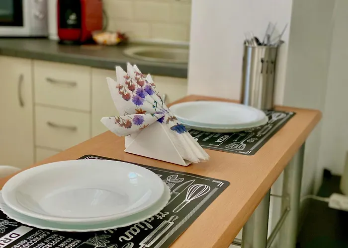 Kira's Group - 8 Units For Up To 38 Guests Lägenhet Bukarest