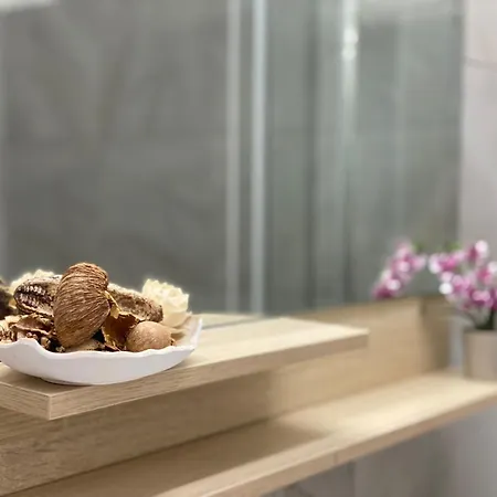 Διαμέρισμα Kira's Group - 8 Units For Up To 38 Guests *