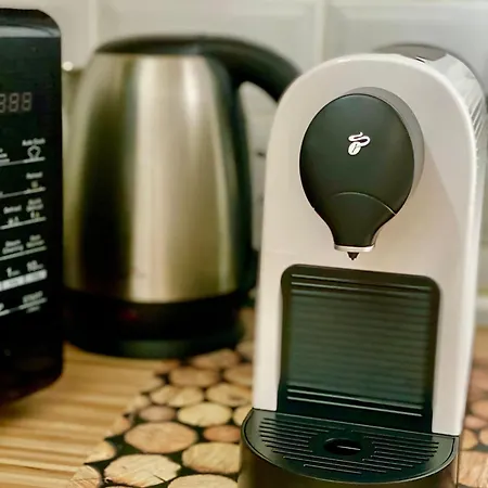 Διαμέρισμα Kira's Group - 8 Units For Up To 38 Guests Βουκουρέστι