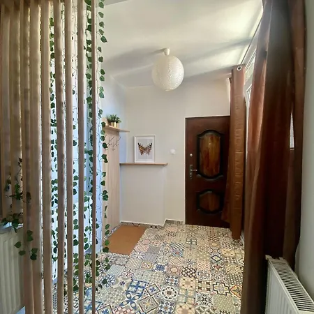 Апартаменты Kira's Group - 8 Units For Up To 38 Guests