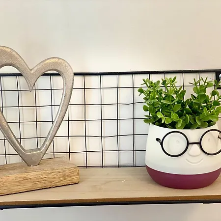 Kira's Group - 8 Units For Up To 38 Guests Apartment *