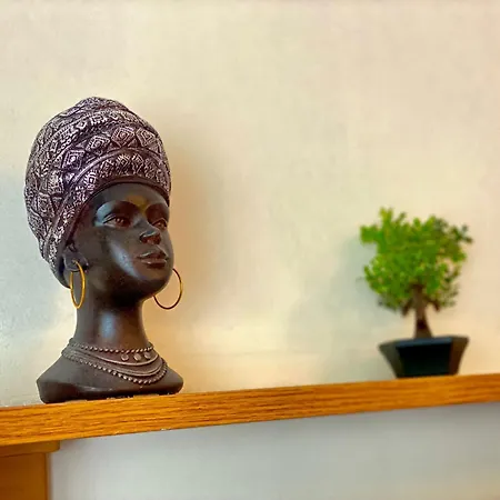 Kira's Group - 8 Units For Up To 38 Guests