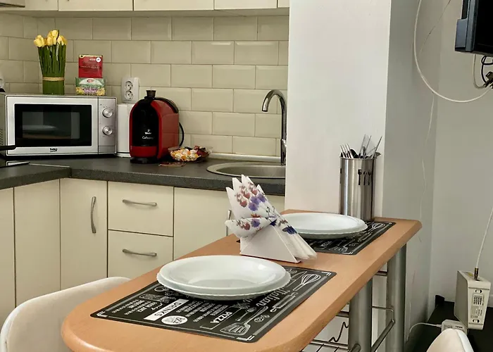 Kira's Group - 8 Units For Up To 38 Guests アパート *