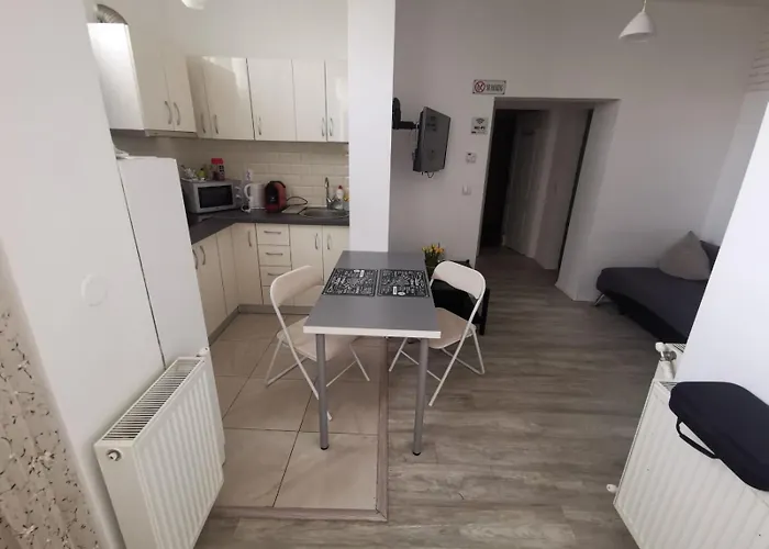 Kira's Group - 8 Units For Up To 38 Guests Apartamento *