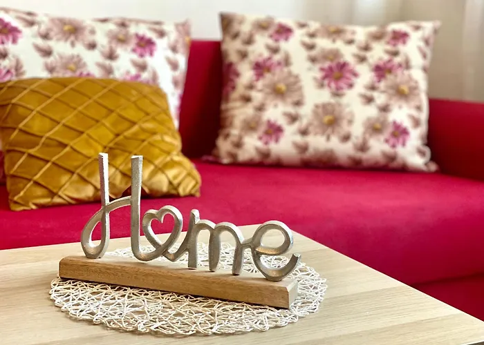 Kira's Group - 8 Units For Up To 38 Guests شقة بوخارست