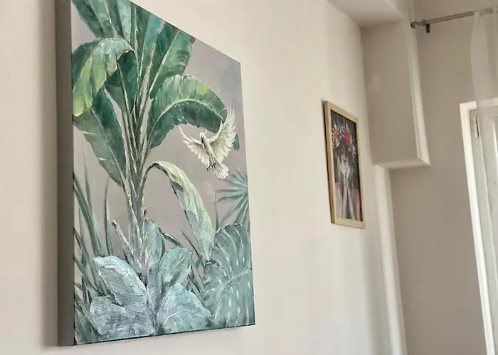 Kira's Group - 8 Units For Up To 38 Guests アパート ブカレスト