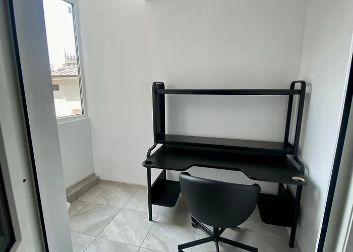 Kira's Group - 8 Units For Up To 38 Guests Апартаменти *