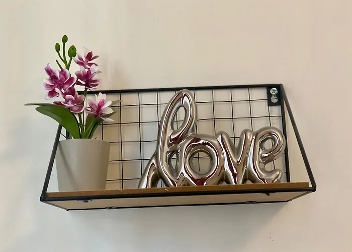 Kira's Group - 8 Units For Up To 38 Guests *