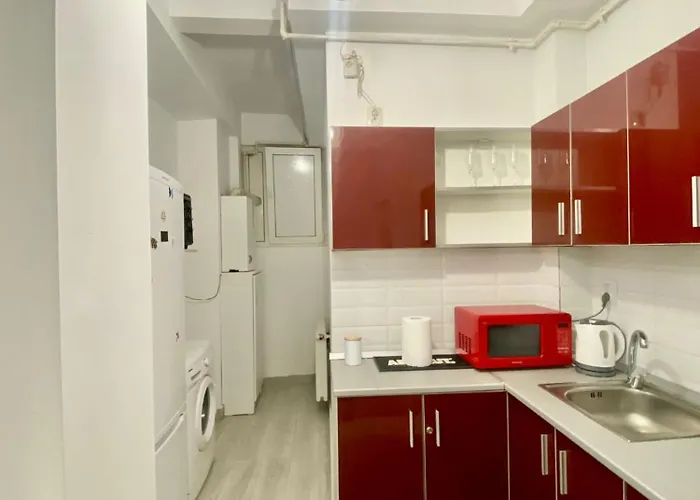 아파트 Kira's Group - 8 Units For Up To 38 Guests 부쿠레슈티