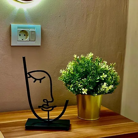 Apartamento Kira's Group - 8 Units For Up To 38 Guests