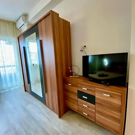 Apartamento Kira's Group - 8 Units For Up To 38 Guests Bucarest