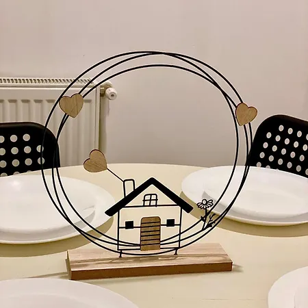 Apartamento Kira's Group - 8 Units For Up To 38 Guests Bucarest